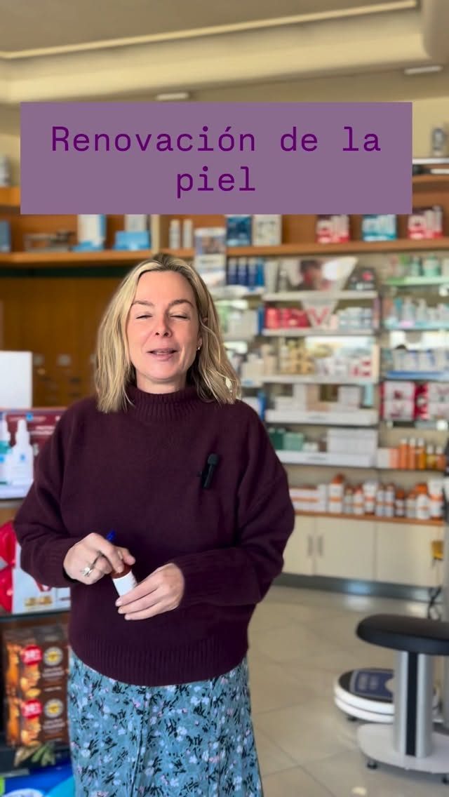 Instagram post from farmacialaplazatorrox. This post is in position 0.